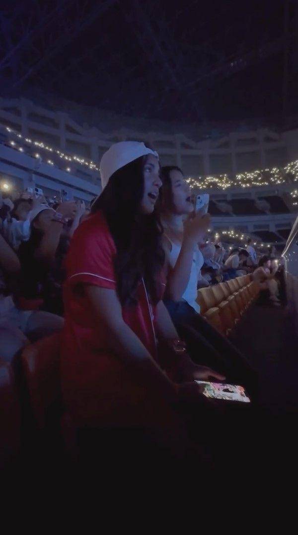 potret Nia Ramadhani temani anak nonton konser Bruno Mars (instagram.com/ramadhaniabakrie)
