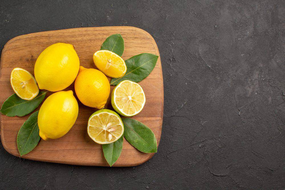 ilustrasi lemon segar (freepik.com/kamranAydinov)