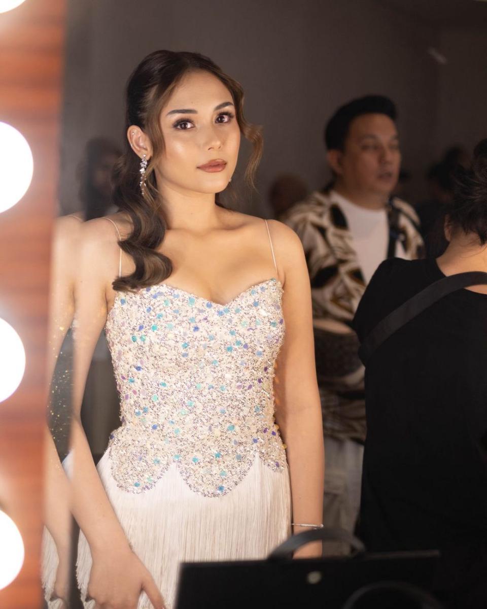 potret Greta Iren di gala premiere film Laura (instagram.com/edlngretairen)