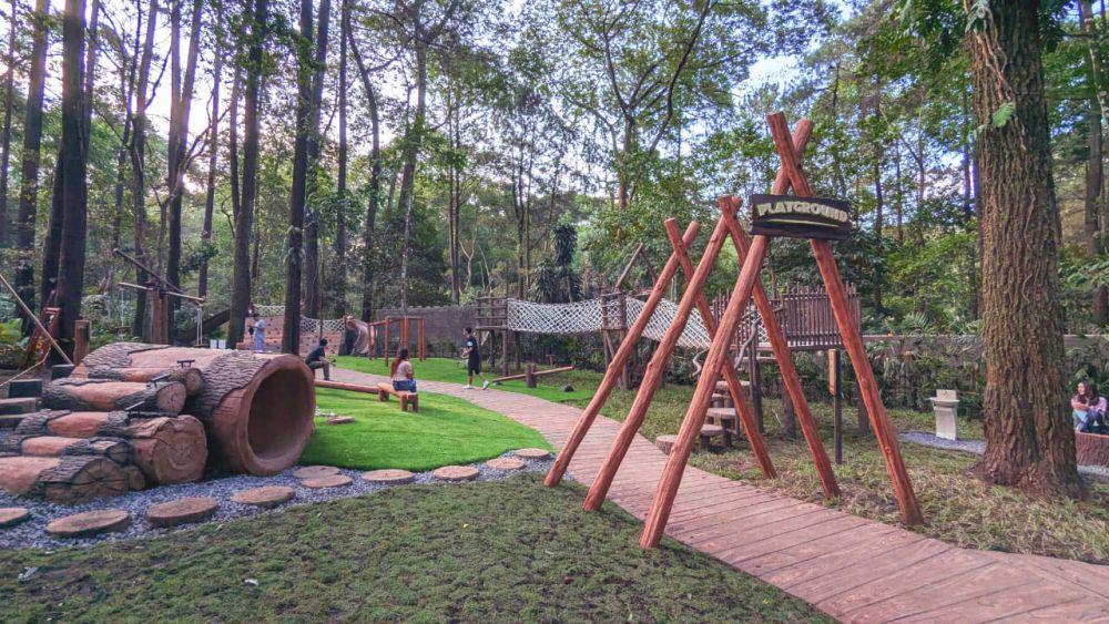 Arena playground anak di Enchanting Forest Pasuruan. Foto: Taman Safari