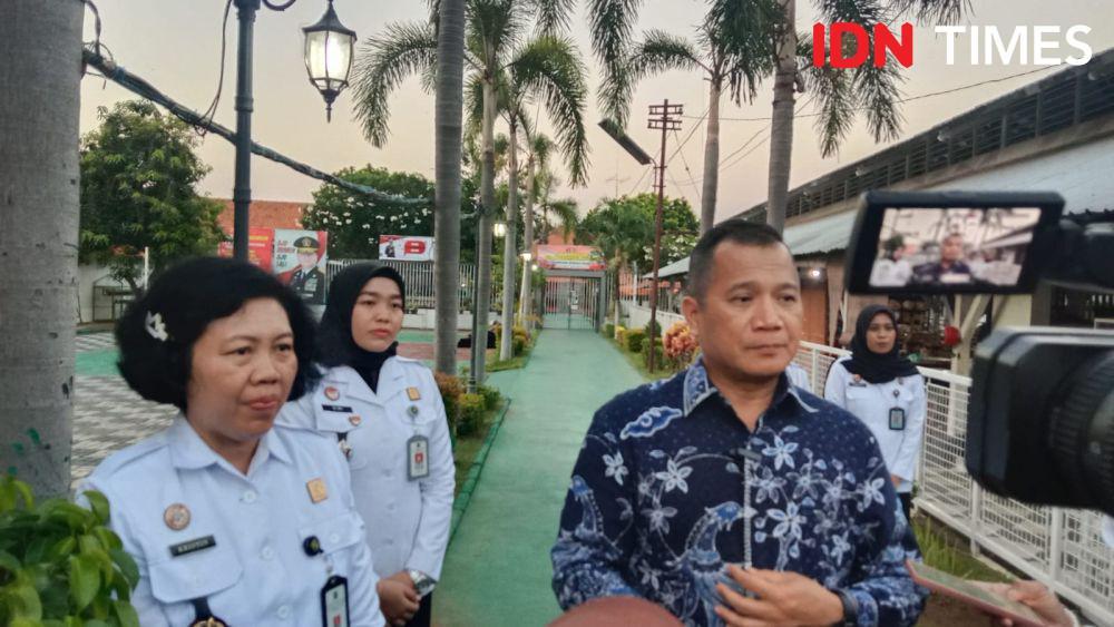 Kristiani Hambawani, Kepala Lapas Bulu Semarang dan Dirjen HAM Dhahana Putra. (IDN Times/Fariz Fardianto)