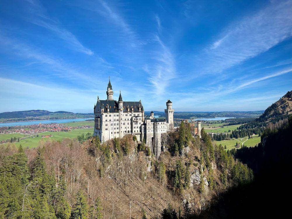 potret Kastil Neuschwanstein di Jerman (unsplash.com/@jamesq)