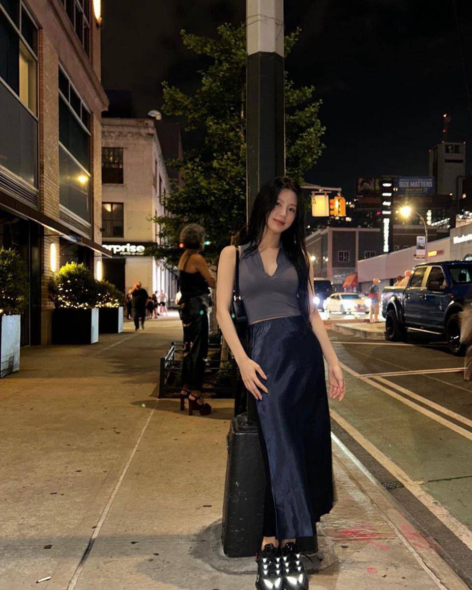 Minyeon (G)I-DLE (instagram.com/noodle.zip)
