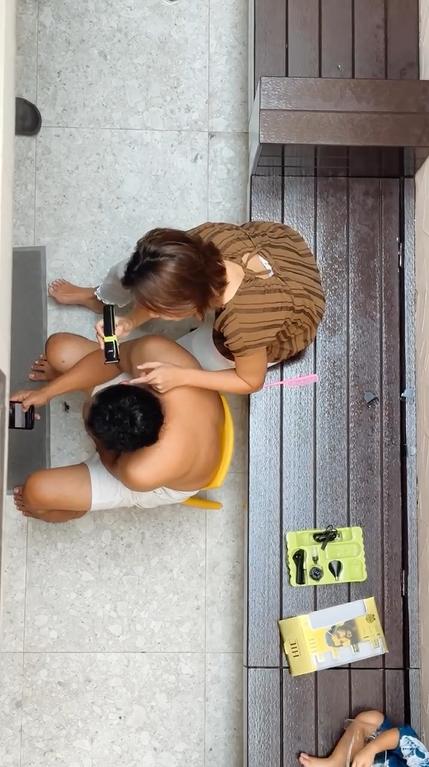 Indah Permatasari cukur rambut Arie Kriting (instagram.com/indahpermatas)