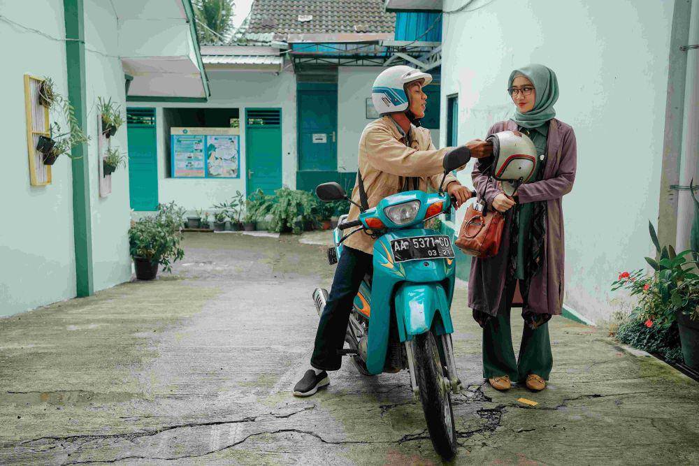 Film 'Seni Memahami Kekasih' Bikin Netizen Ingat Perjuangan Pacaran