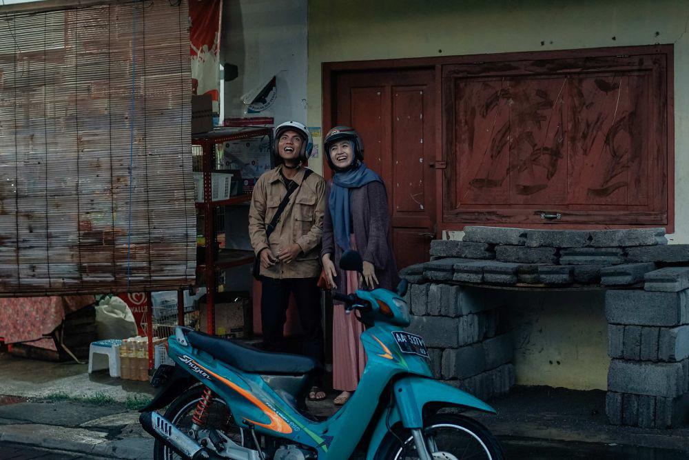 Film Seni Memahami Kekasih Relate dengan Pasangan Bergaji UMR?