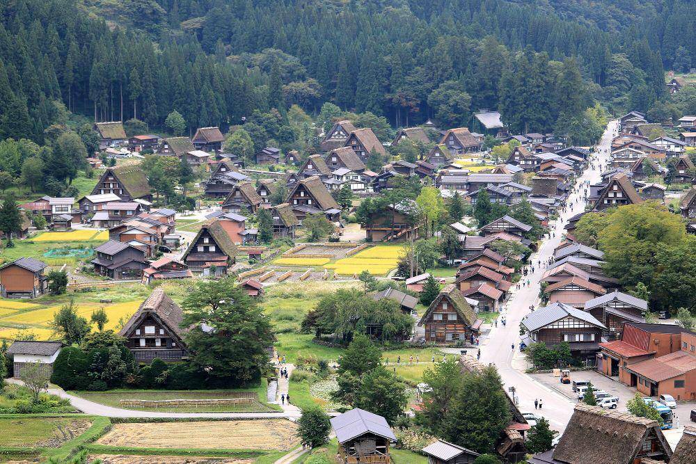 potret Shirakawa-go (commons.m.wikimedia.org/Alpsdake)