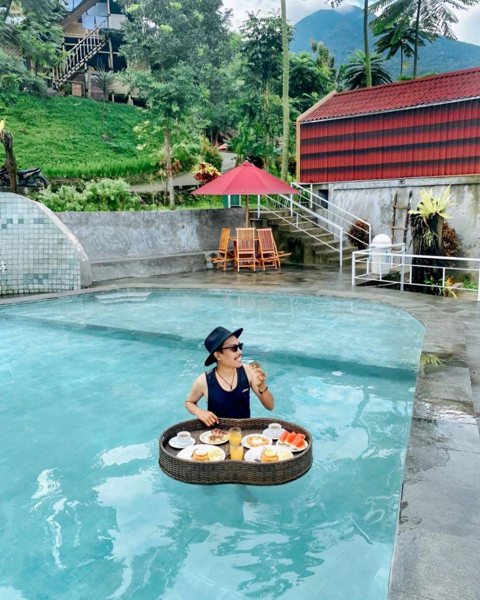 Potret fasilitas di Anaira Glamping and Resort Bogor (instagram.com/hadjukemal)