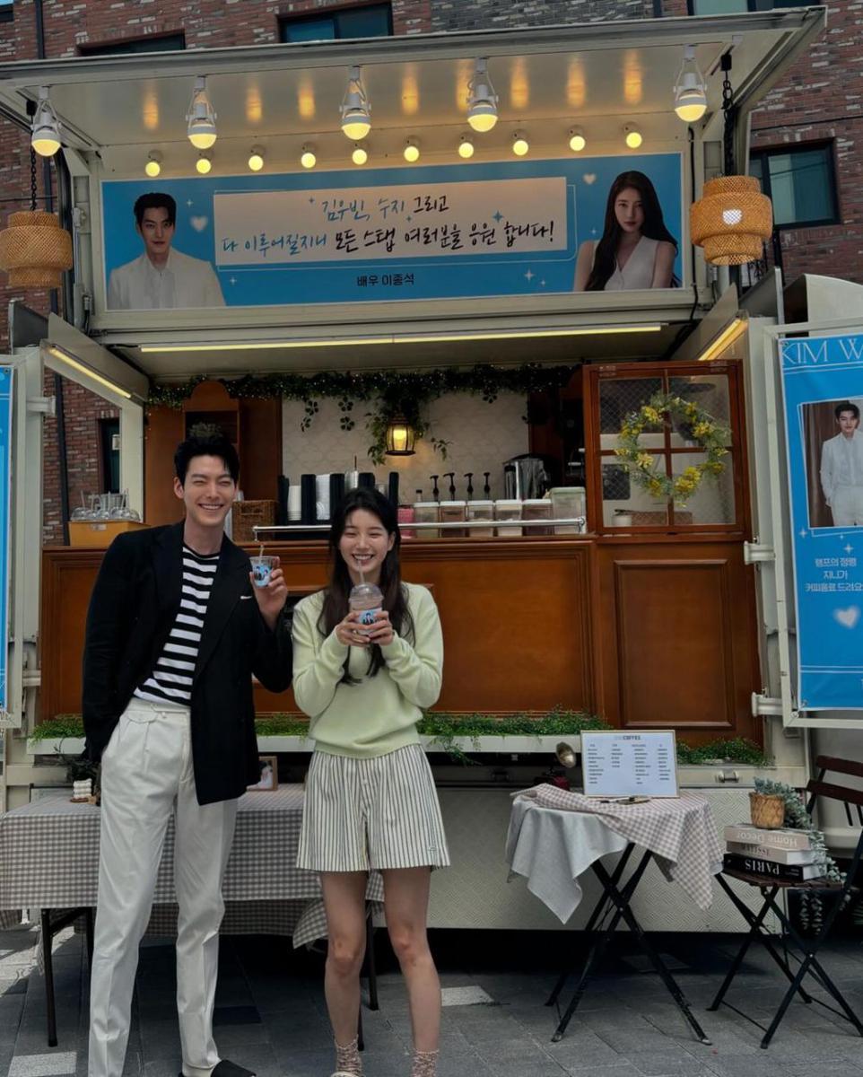 loose pants putih ala Kim Woo Bin (instagram.com/____kimwoobin)