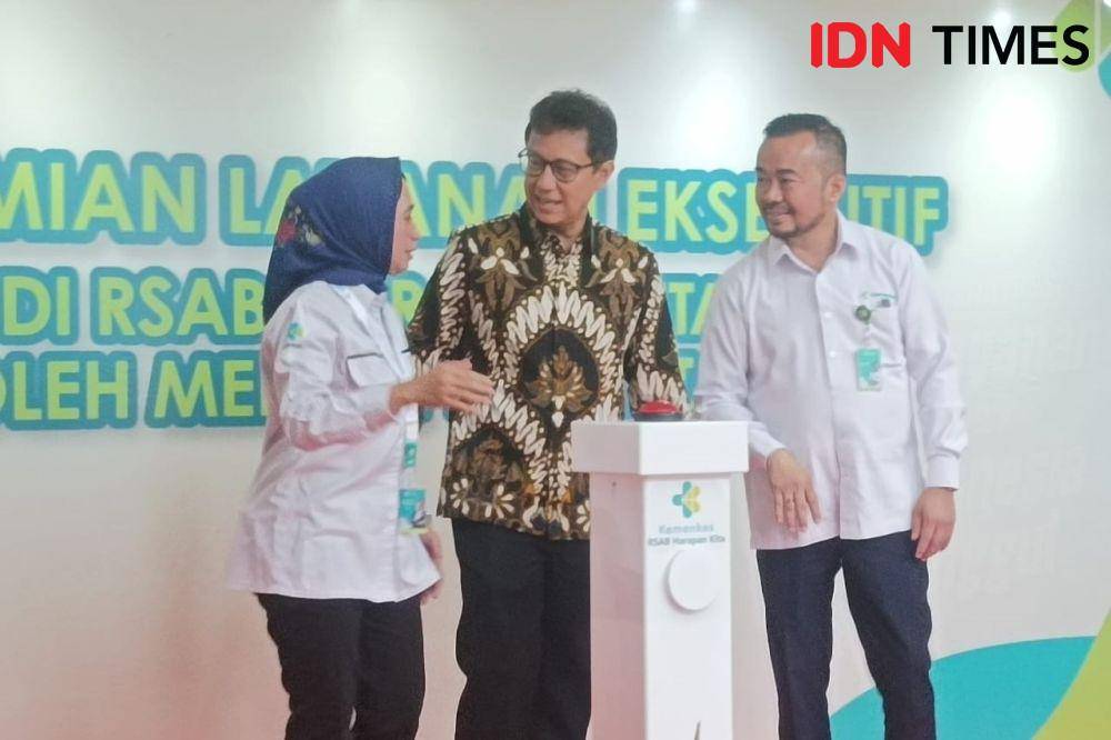 Menteri Kesehatan, Budi Gunadi Sadikin meresmikan layanan eksekutif RSAB Harapan Kita, Slipi, Jakarta Barat, Kamis (12/9/2024). (IDN Times/Dini Suciatiningrum)