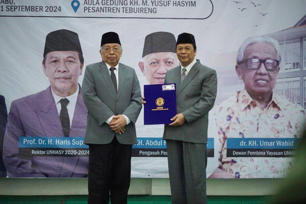 Prof Haris Kembali Dilantik jadi Rektor Unhasy Periode 2024-2028