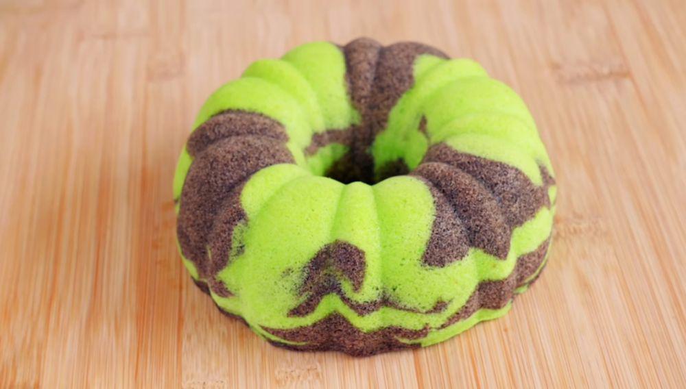 bolu kukus pandan ketan hitam (YouTube.com/Luvita Ho)