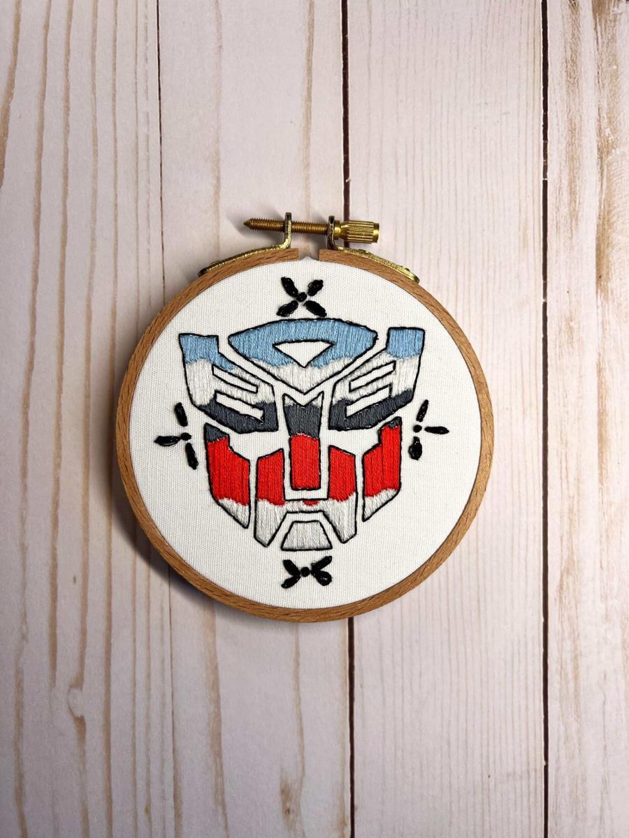 potret karya buatan tangan Transformers (reddit.com/user/CringyWhiteGirlDance)