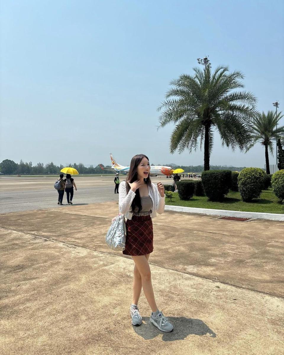 outfit Mook Worranit (instagram.com/mookworranit)