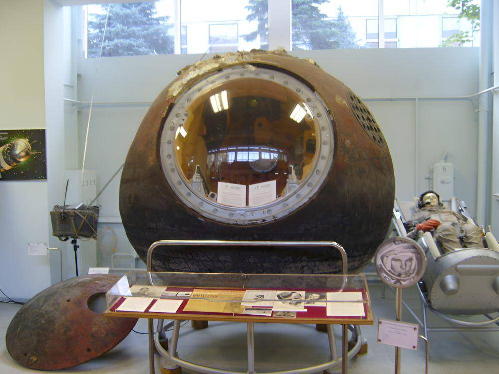 Yuri Gagarin (commons.wikimedia.org/SiefkinDR)