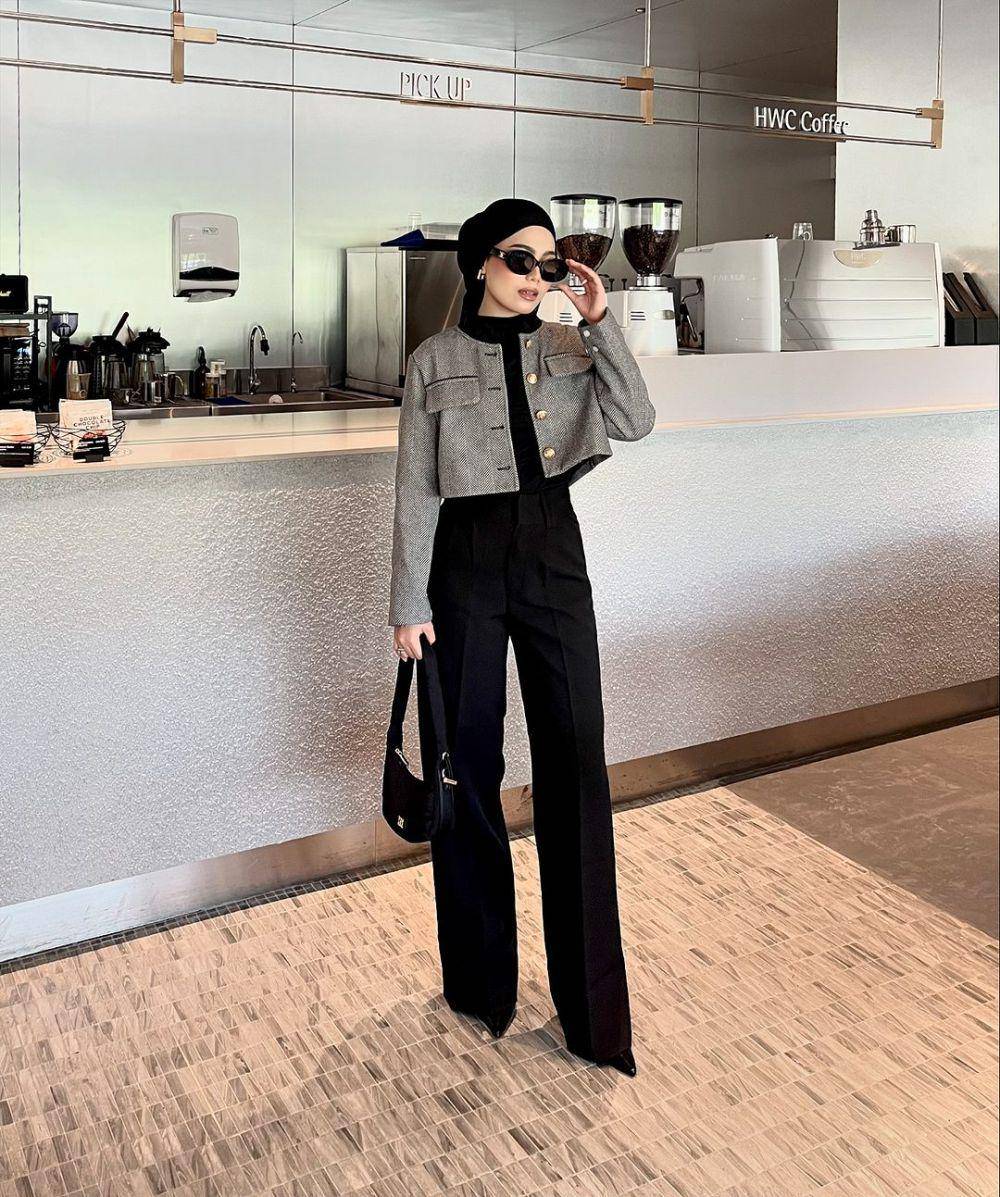 Ide OOTD clean look yang elegan dan minimalis (instagram.com/dayahuzaifah)