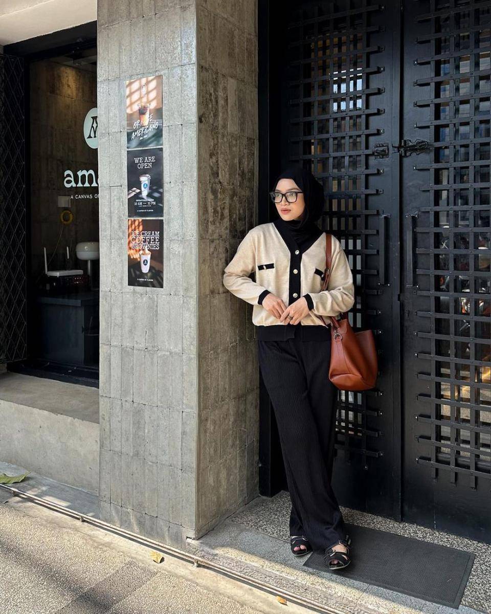 Ide OOTD clean look yang elegan dan minimalis (instagram.com/fiaa.al)