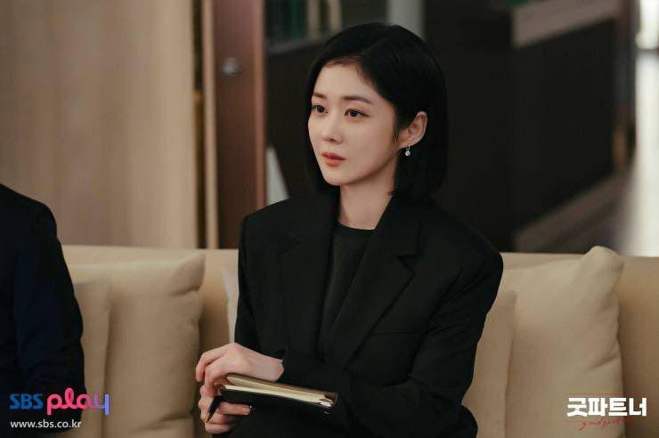 Cha Eun Kyung (Jang Na Ra) dalam drama Good Partner (dok. SBS/Good Partner)