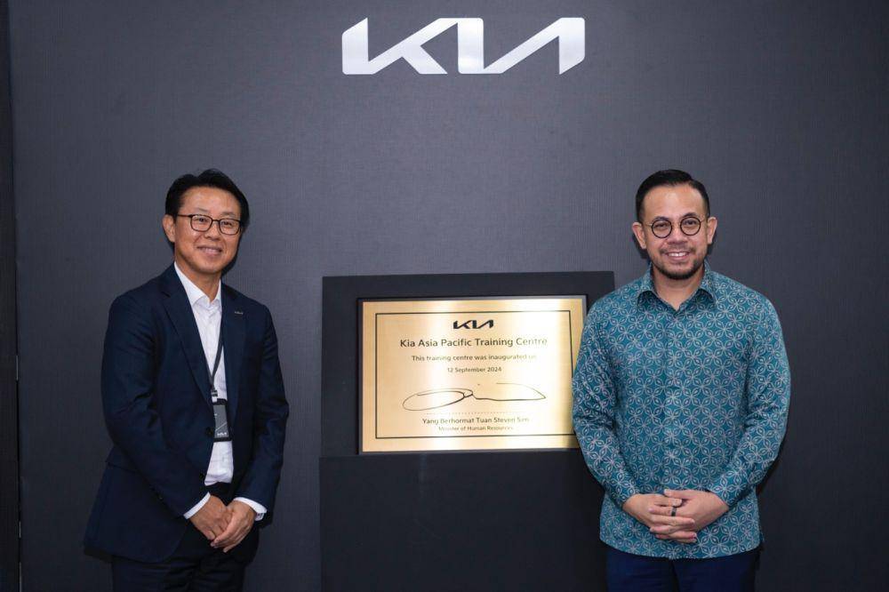 Peresmian pusat pelatihan Kia di Malaysia (Kia)
