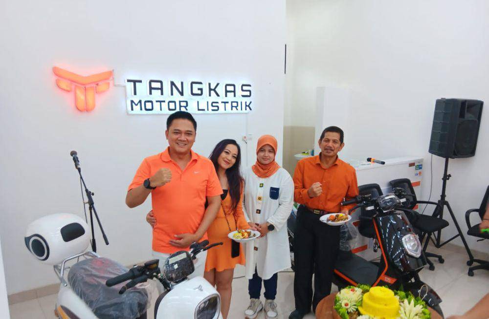 Tangkas siapkan empat dealer baru (Tangkas)