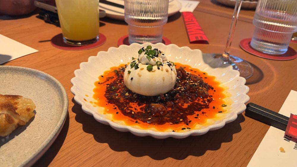 Curious Burrata yang gurih dan lezat (IDN Times/Merry Wulan)