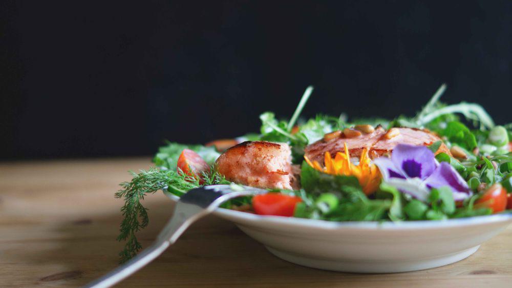 ilustrasi makanan bergizi (unsplash.com/Ive Erhard)