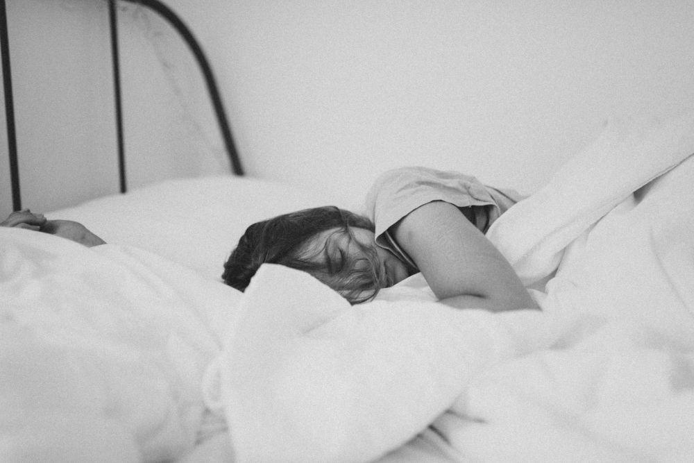ilustrasi tidur (unsplash.com/Kinga Howard)