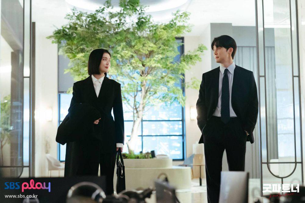 still cut drama Good Partner (dok. SBS/Good Partner)