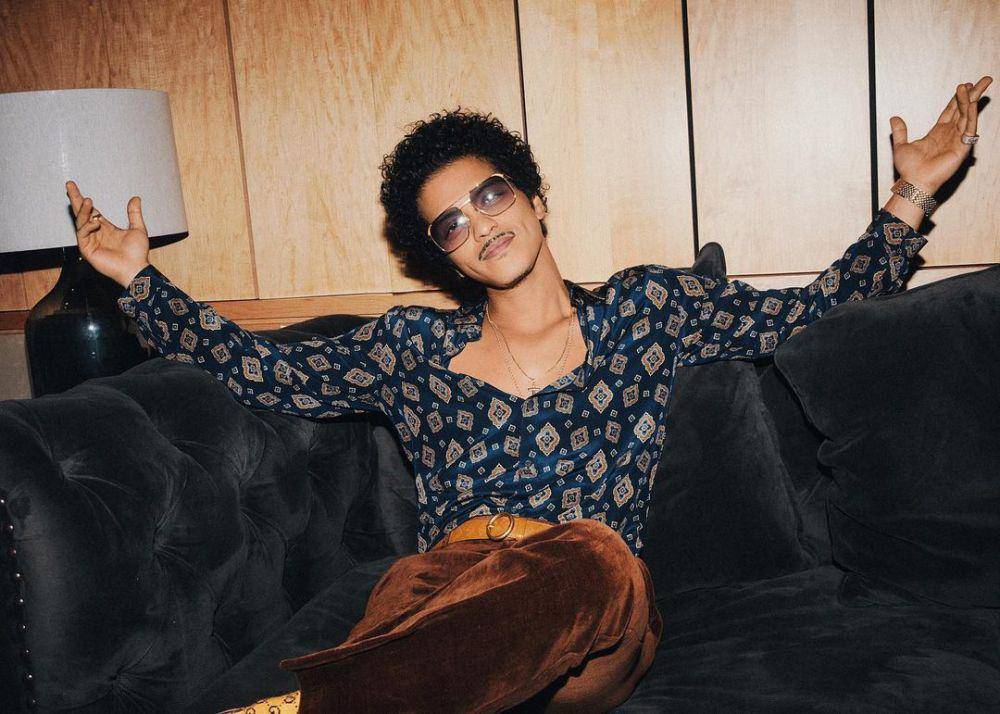 Bruno Mars (instagram.com/brunomars)