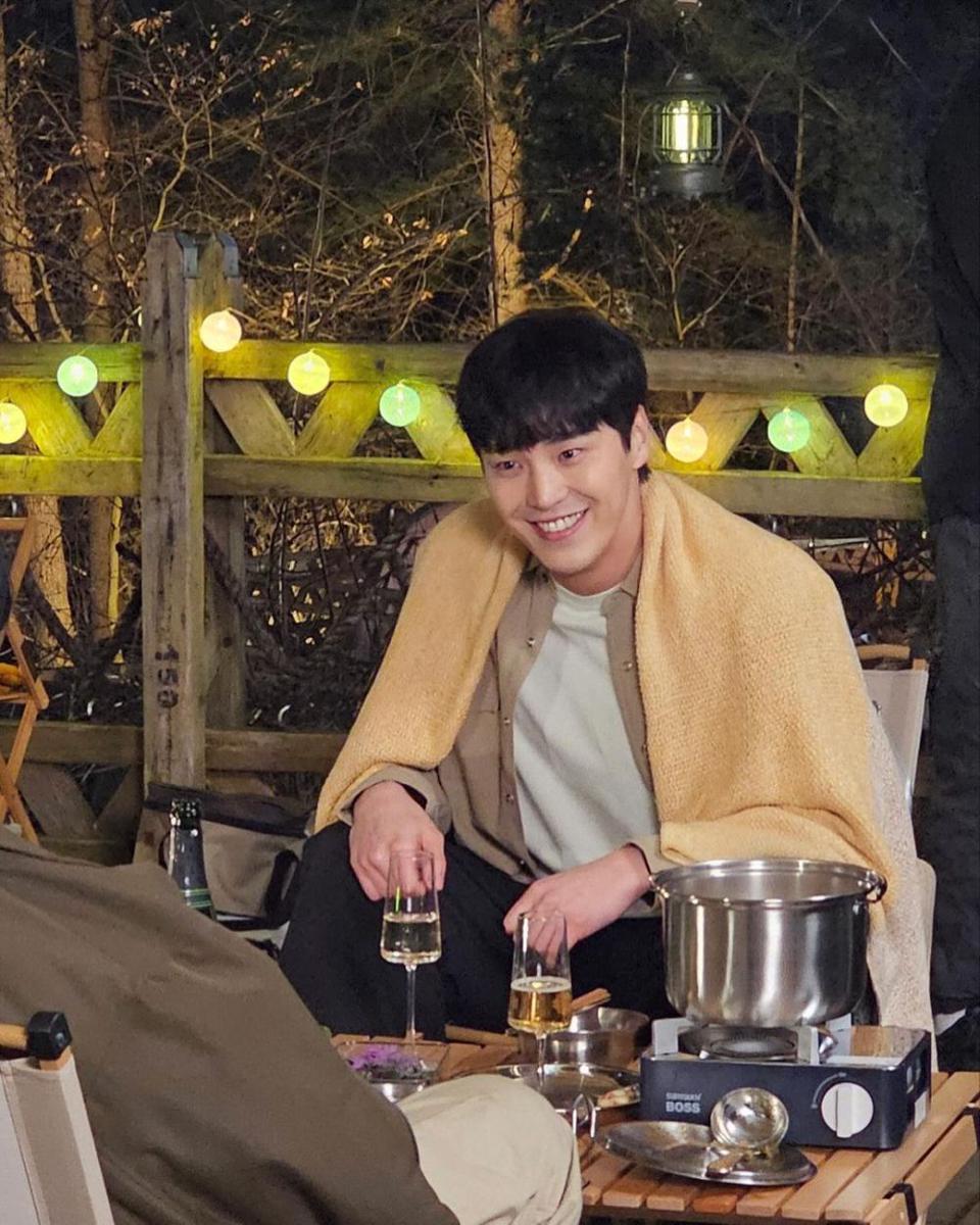 dibalik layar DNA Lover (instagram.com/leetaehwan0221)