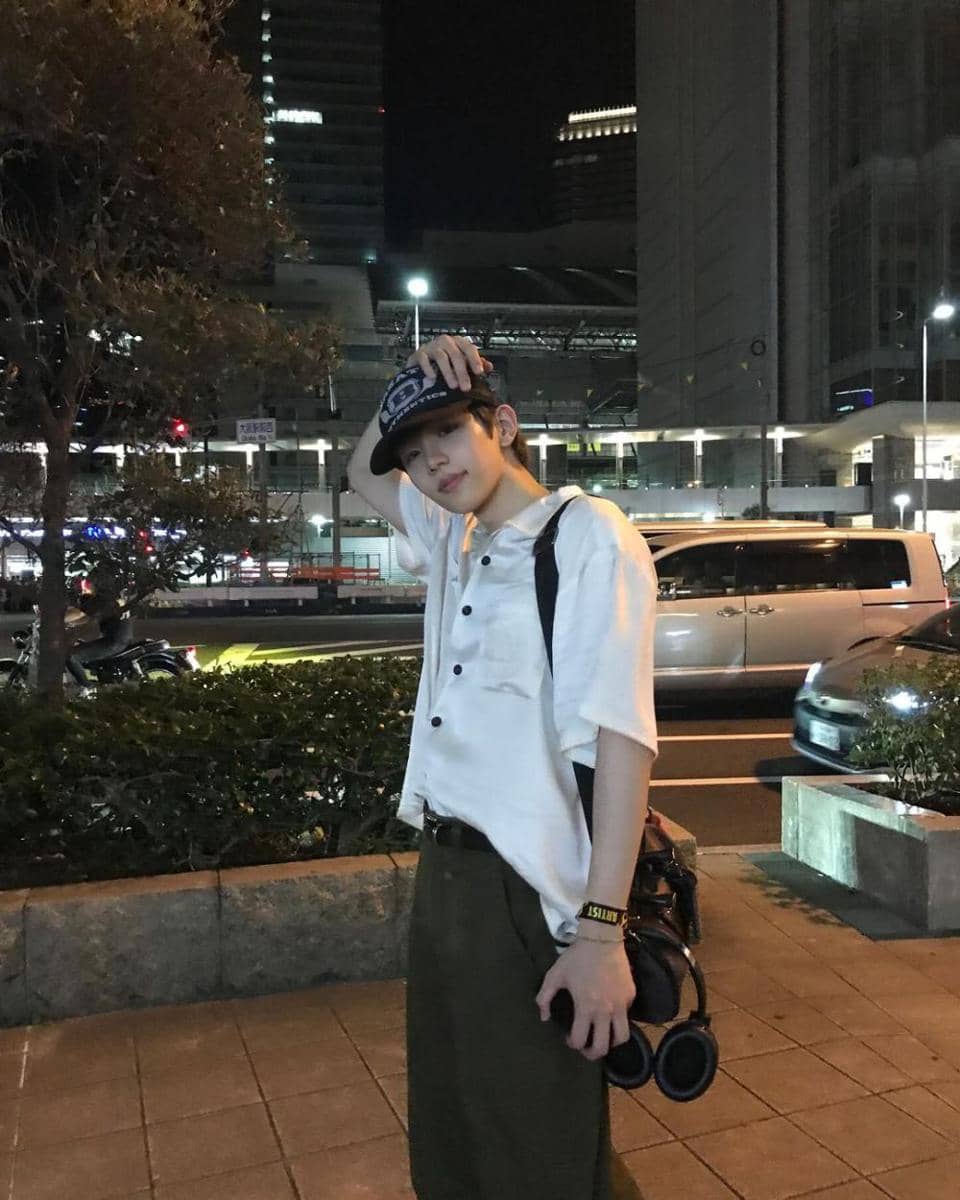 outfit street style kekinian ala Shotaro RIIZE (instagram.com/riize_official)
