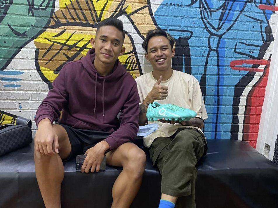 Potret Okky bersama Rizky Ridho. (Dokumen Okky)