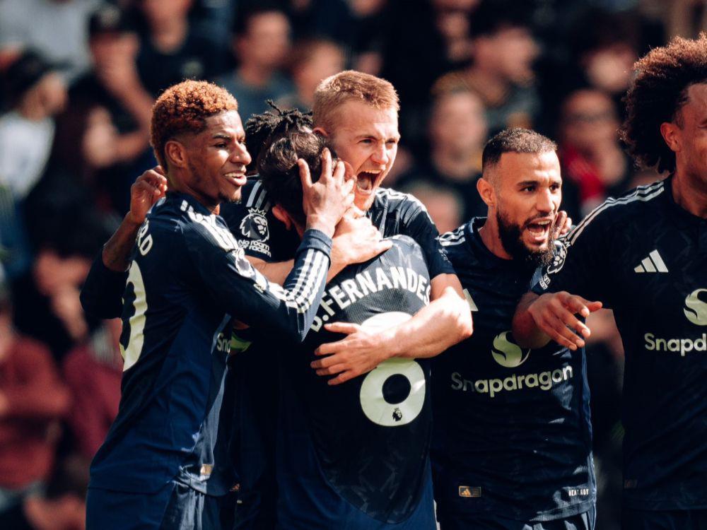 Manchester United Sikat Southampton di Saint Mary