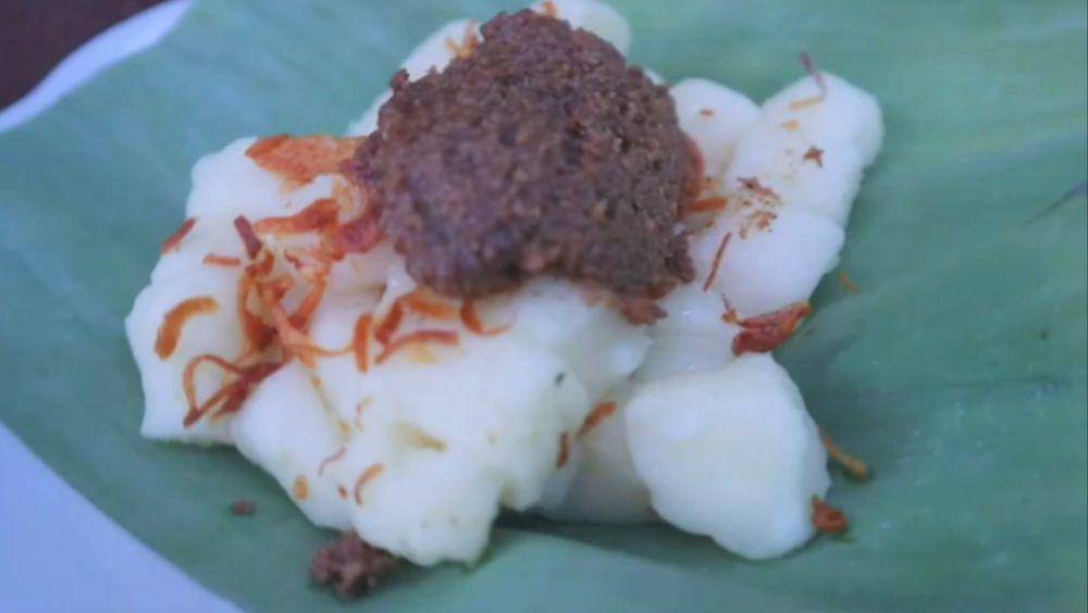 Kue balok (youtube.com/aini nabila)