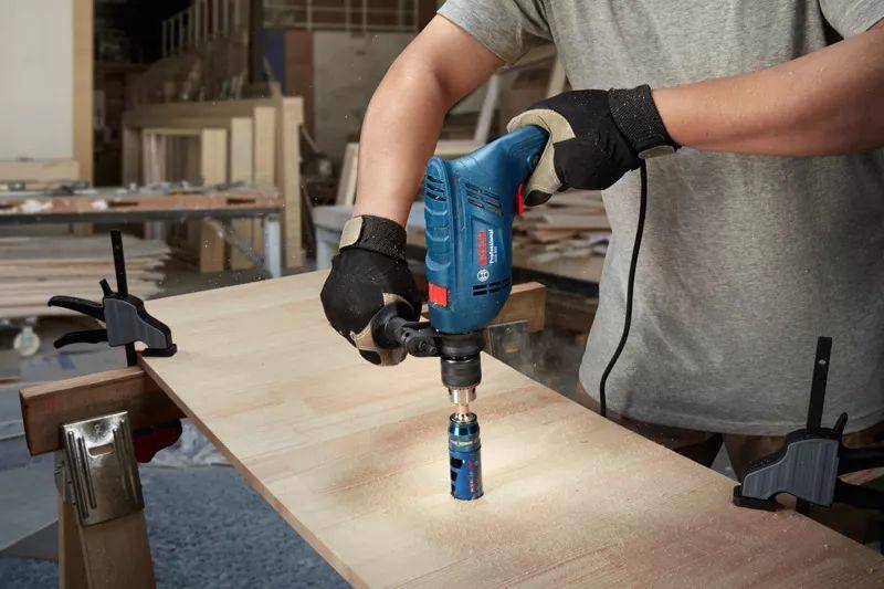 potret Bosch Impact Drill GSB 16 (bosch-pt.co.id)