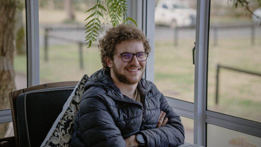 ilustrasi seorang pria (pexels.com/Charise Pieterse)