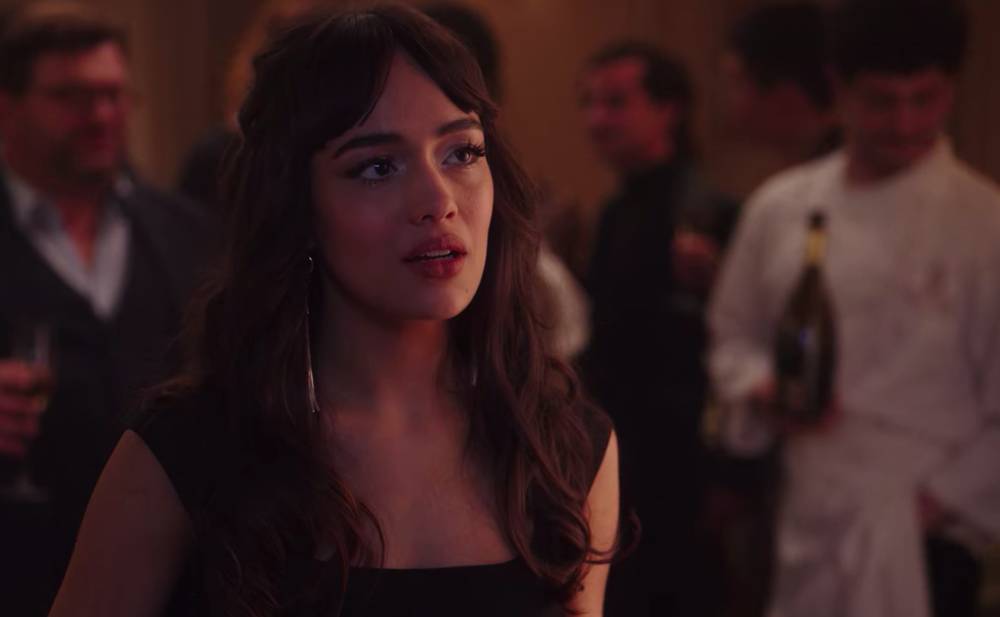 potret Genevieve di serial Emily in Paris Season 4 (dok. Netflix/Emily in Paris Season 4)