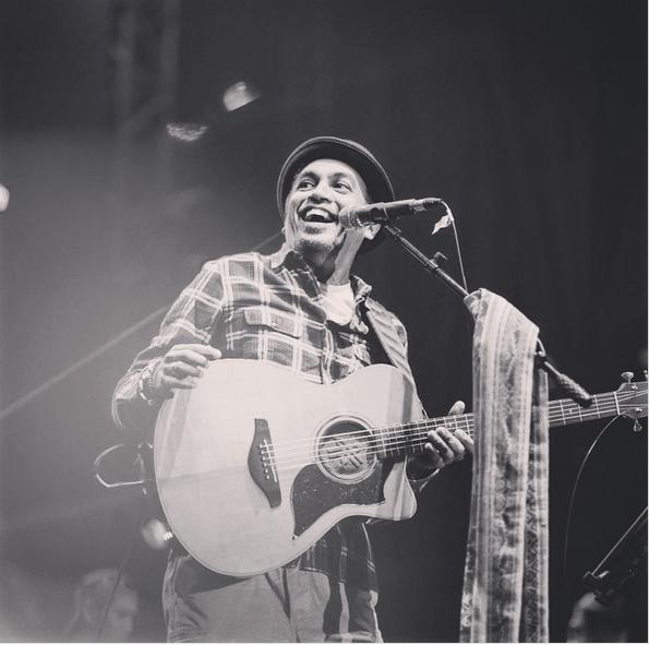 5 Lagu Glenn Fredly dengan Lirik Paling Romantis dan Penuh Cinta