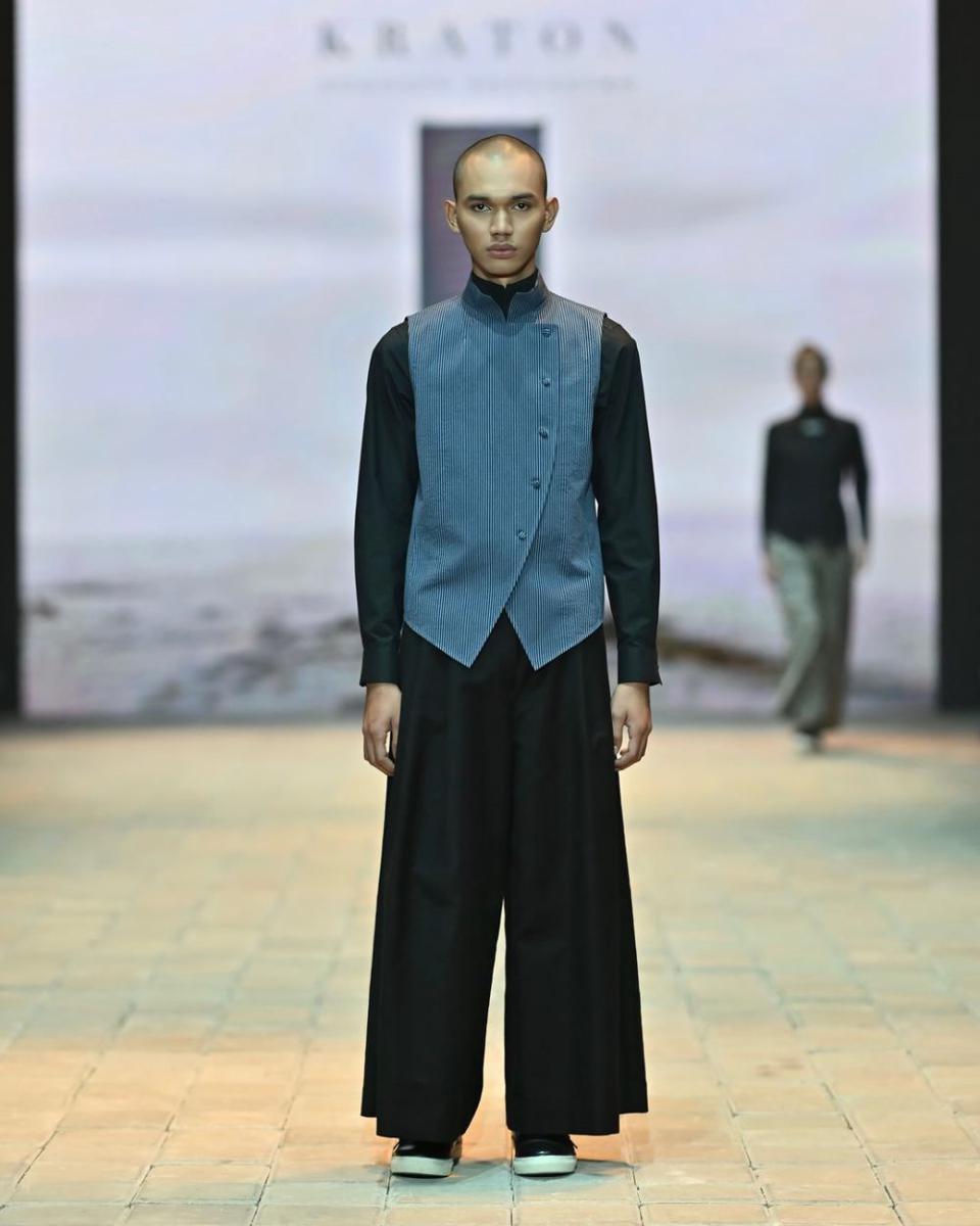 KRATON di Plaza Indonesia Men's Fashion Week (instagram.com/plazaindonesia)
