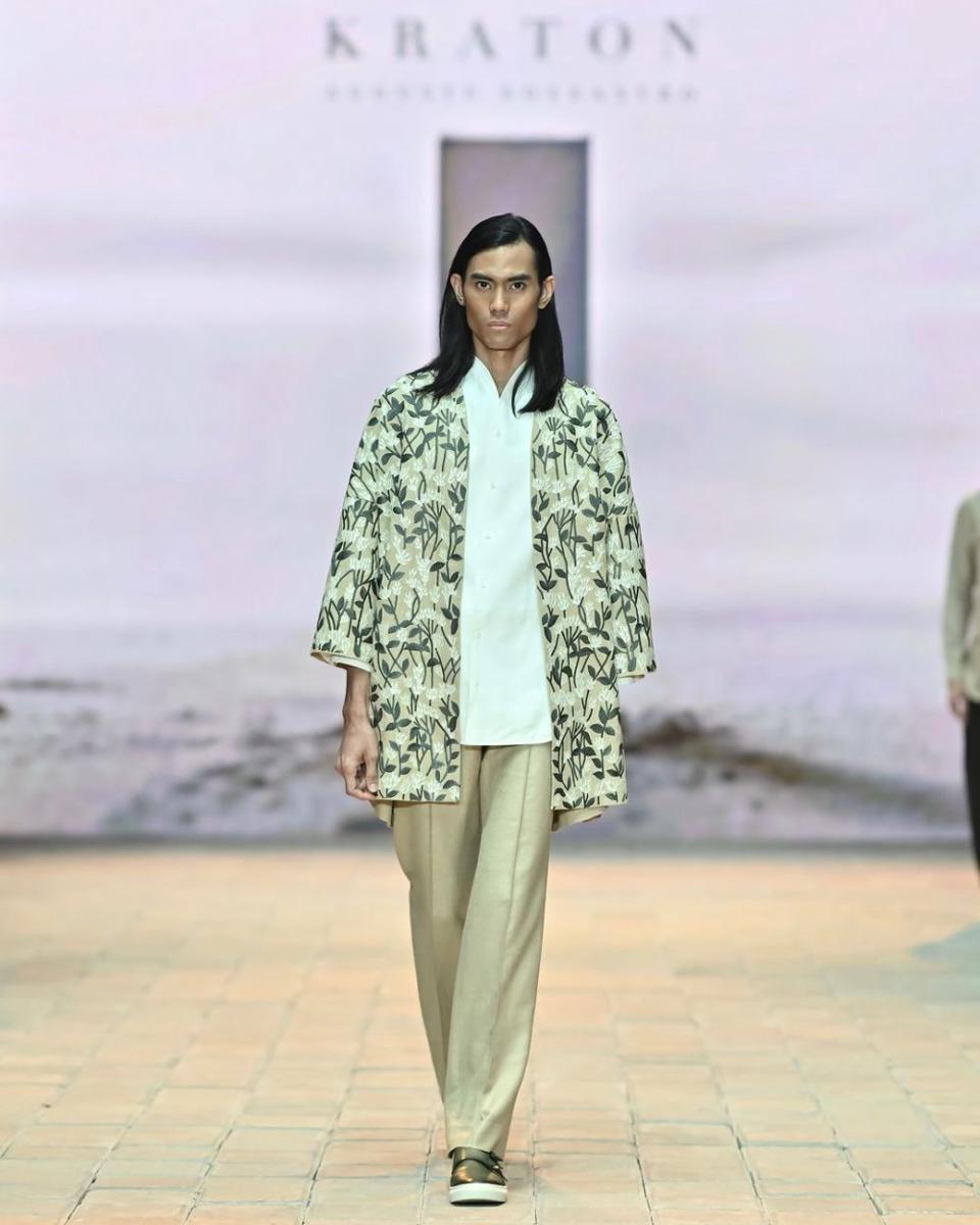 KRATON di Plaza Indonesia Men's Fashion Week (instagram.com/plazaindonesia)