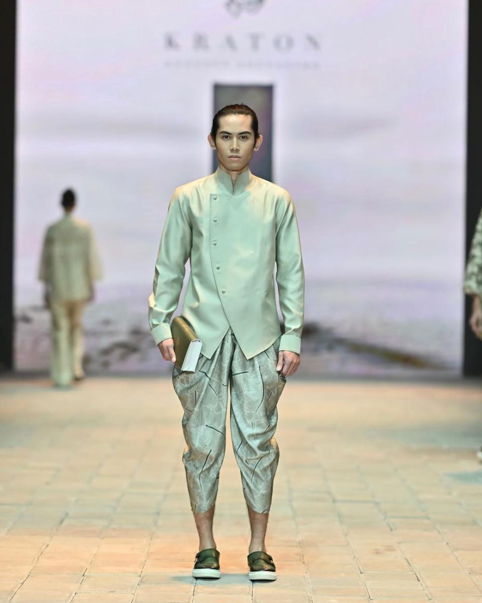 KRATON di Plaza Indonesia Men's Fashion Week (instagram.com/plazaindonesia)
