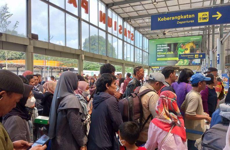 Penumpang kereta jelang libur panjang Maulid Nabi Muhammad (Dok KAI)