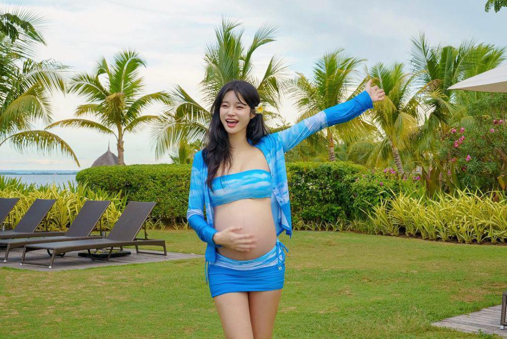 7 Potret Aktris Drakor Nevertheless Han Eu Ddeum Pamer Baby Bump