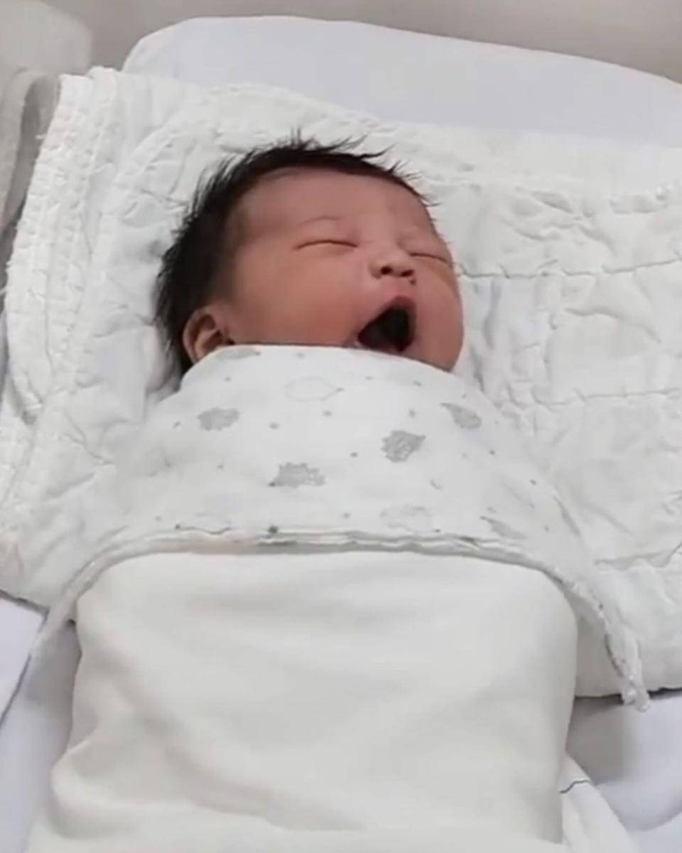 momen Baek A Yeon dari hamil hingga melahirkan anak pertama (instagram.com/ayeoniiiiii)