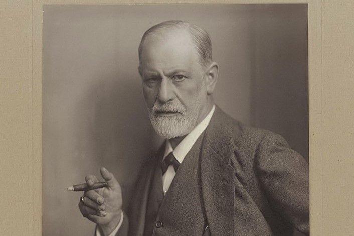 8 Buku Psikologi Karya Sigmund Freud, Yuk Baca!