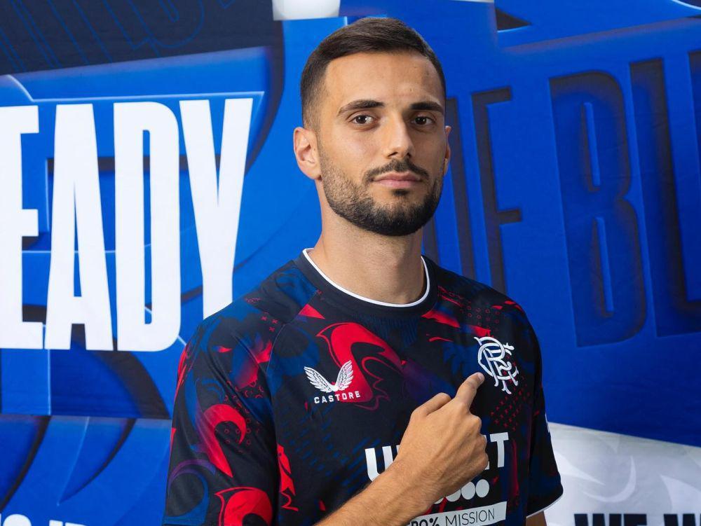 Nedim Bajrami saat resmi bergabung dengan Rangers FC. (instagram.com/bajraminedim11)