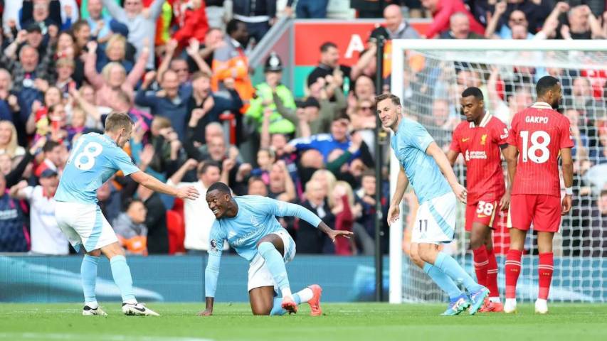 Callum Hudson-Odoi (tengah depan) (premierleague.com)