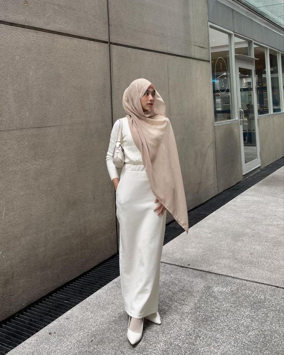 Inspirasi outfit ala Arcluna Pasha (instagram.com/arclunapasha)