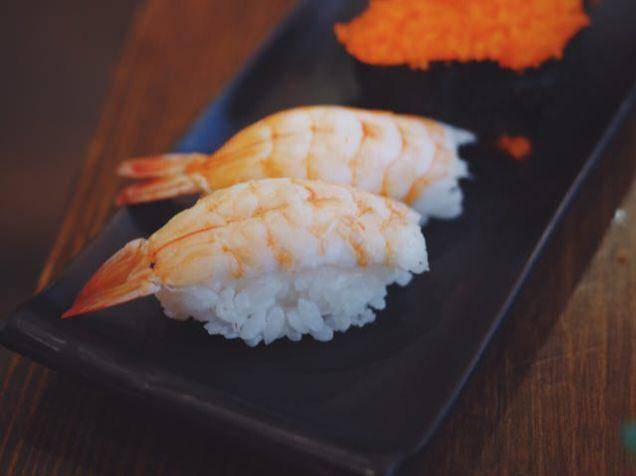 sushi amaebi (pexels.com/Chvana Photography)