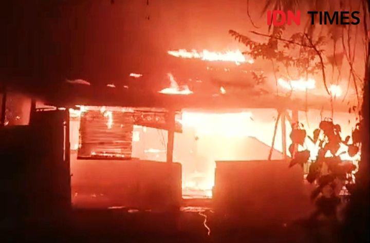 Asrama Polres Bima Kota Kebakaran, 11 Lokal Ludes